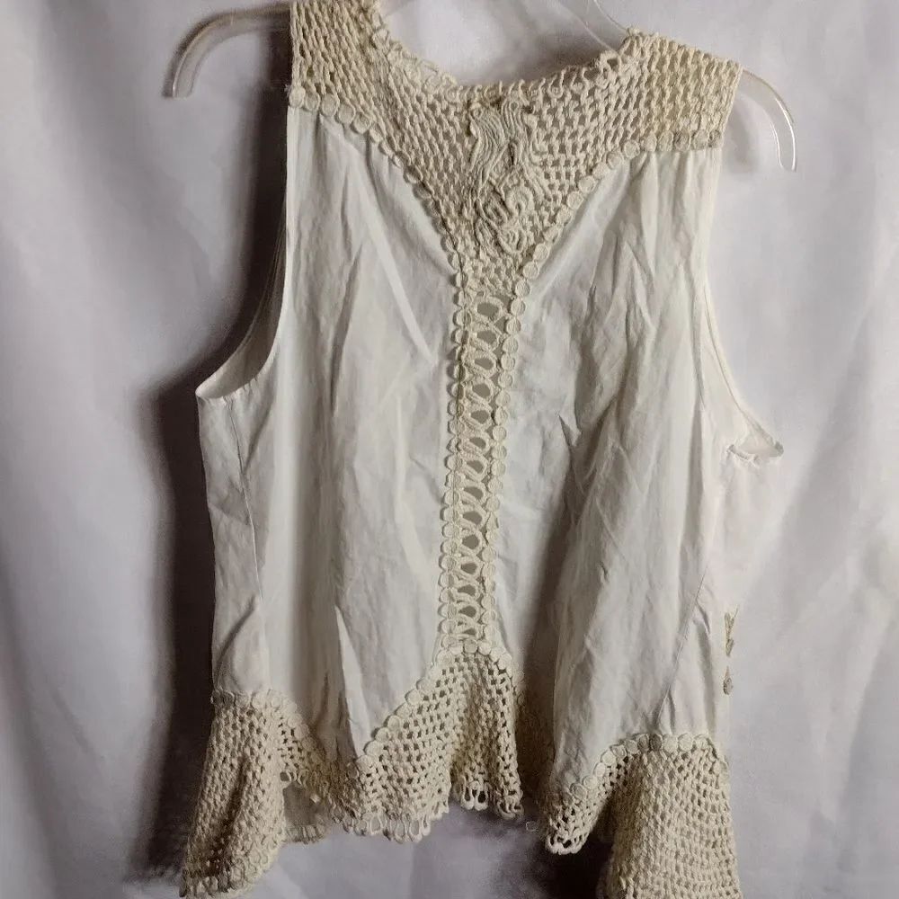 Dylan vest  - Picture 2 of 9